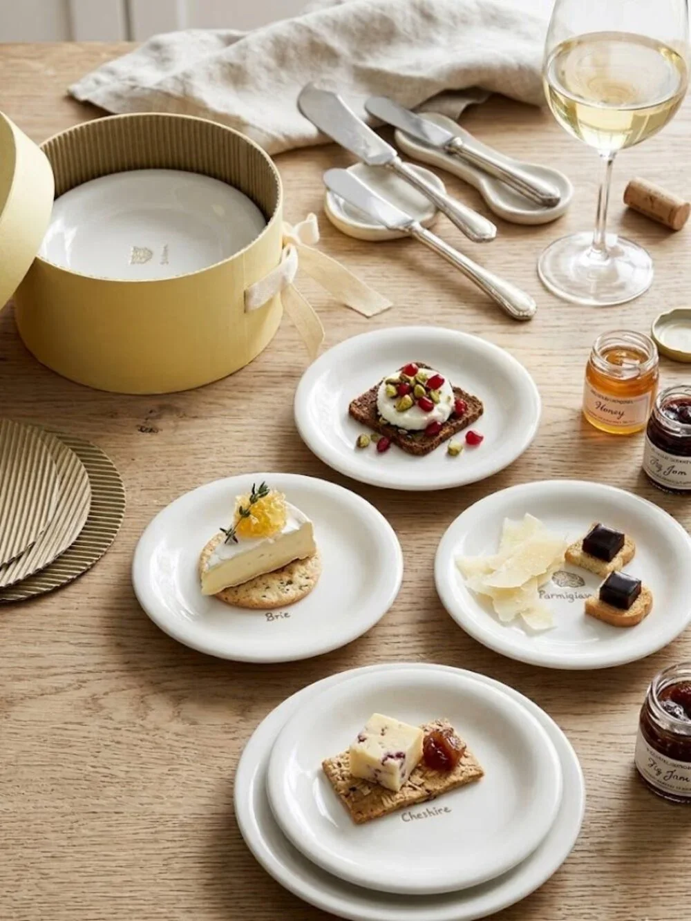 Williams-Sonoma Cheese Series Appetizer Plates (Set of 6)